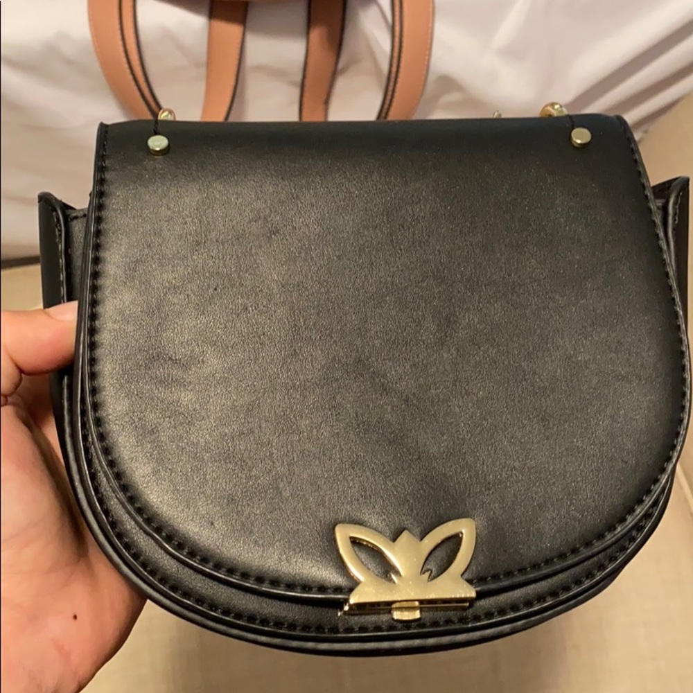 Black gold chain crossbody
